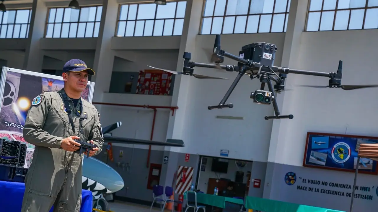 Perú: Fuerza aérea despliega drones para vigilar zonas de riesgo ante El Niño
