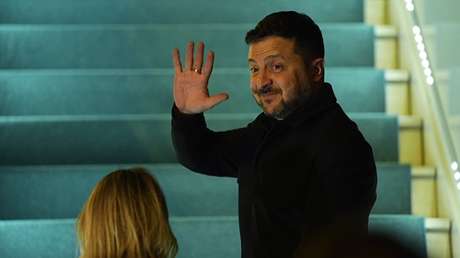 Zajárova expone el “fiasco” de Zelenski