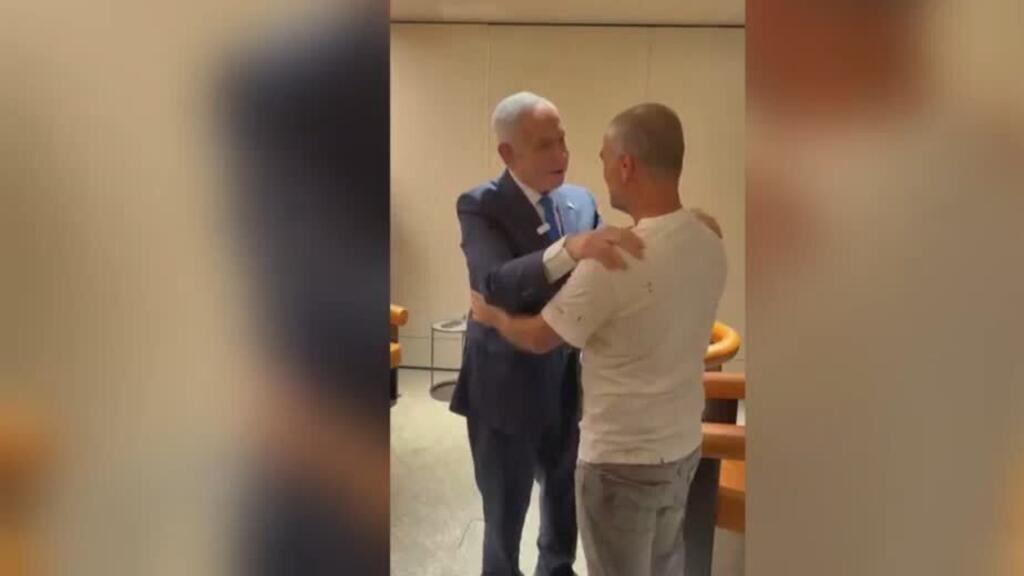 Netanyahu felicita a pasajero del vuelo Dubái-Tel Aviv que ayudó a neutralizar al copiloto
