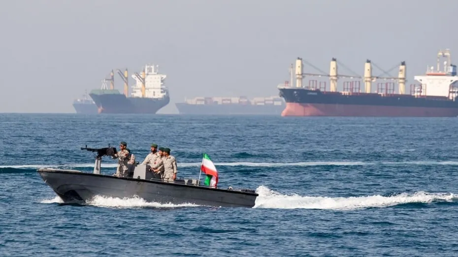 Ochenta países exigen reabrir Ormuz y condenan los ataques de Irán y los hutíes