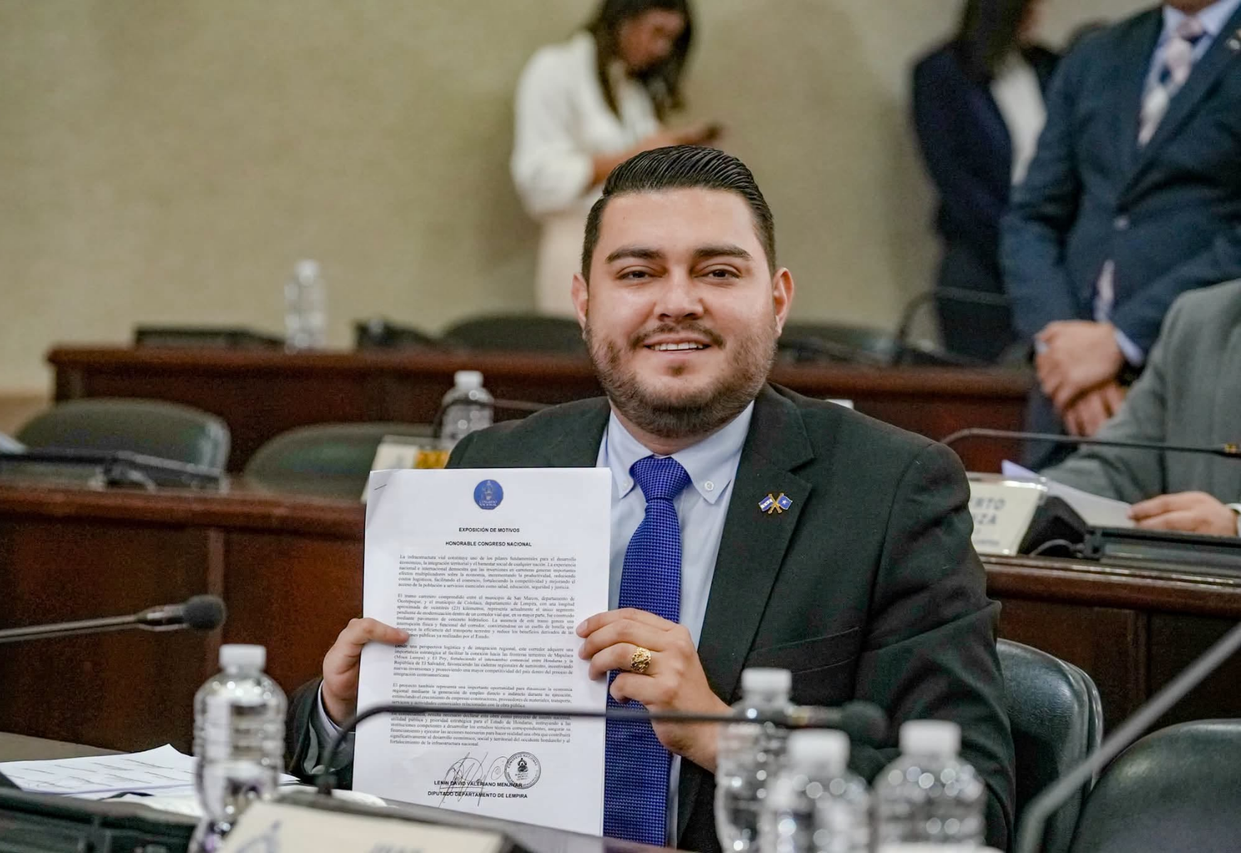 Gestión del actual Congreso es “incomparable” con la de Luis Redondo, dice diputado