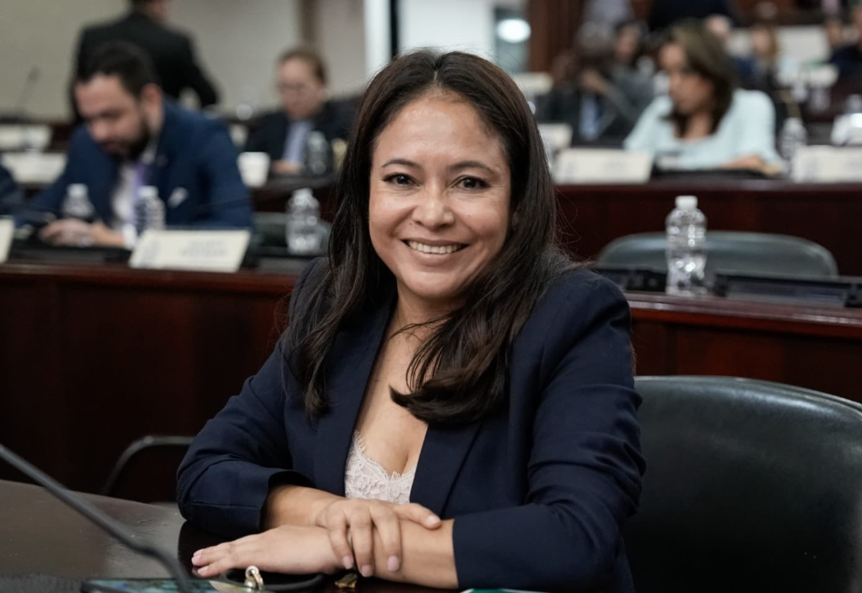 Merary Díaz presenta iniciativa para construir parqueos públicos en el Distrito Central