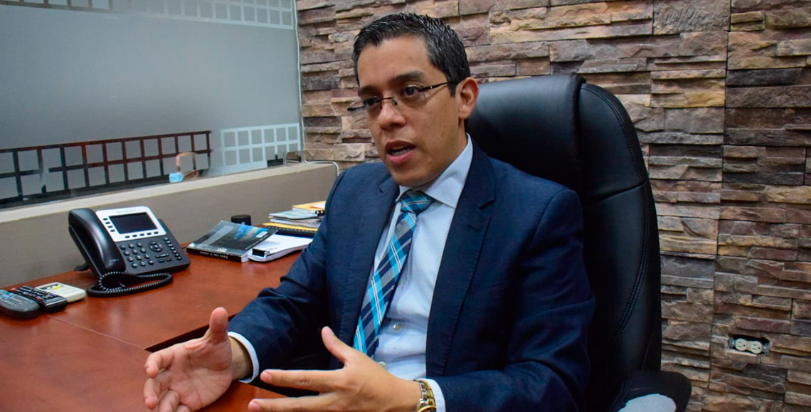 Rector Odir Fernández denuncia presiones del Gobierno sobre el transporte gratuito de la UNAH: “No nos van a detener”