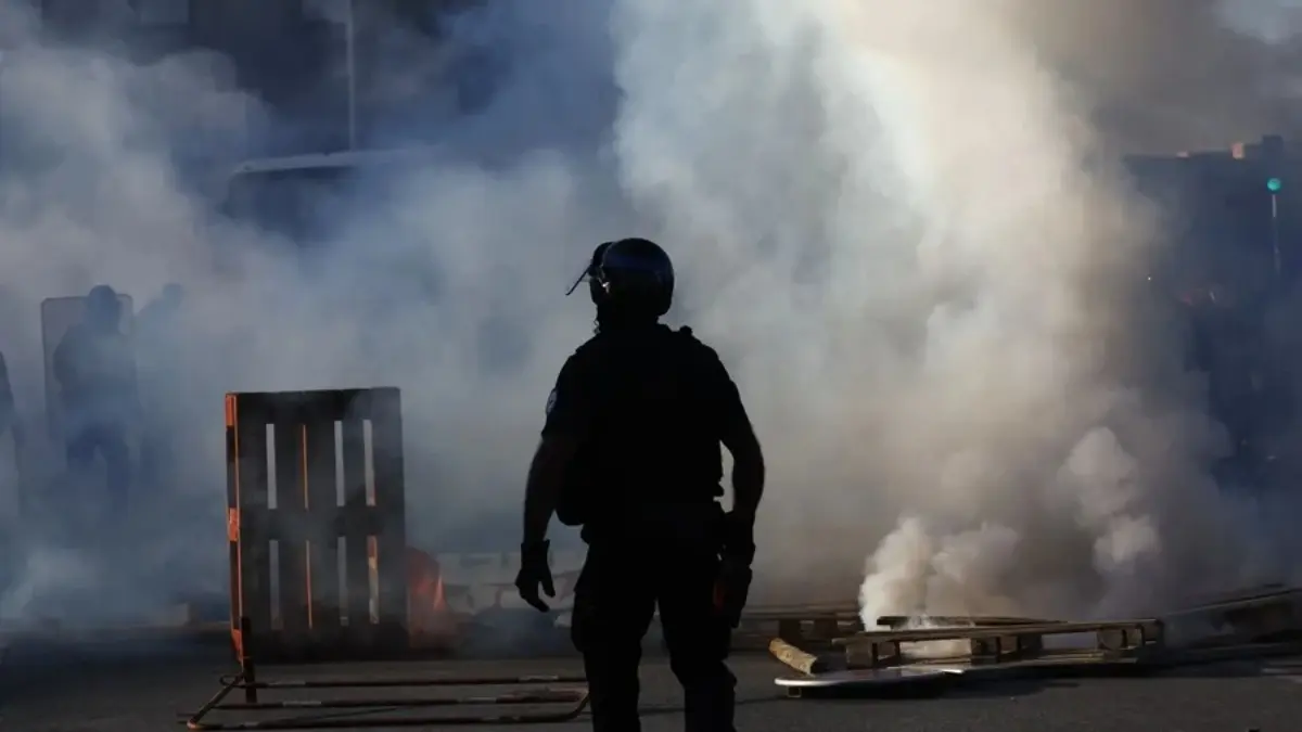 Francia: 164 detenidos por protestas de estudiantes de liceos