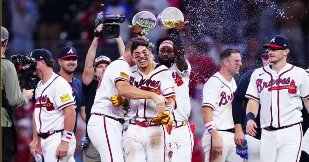Dubón es una locura: así fue su batazo en el triunfo de los Bravos en extra-innings