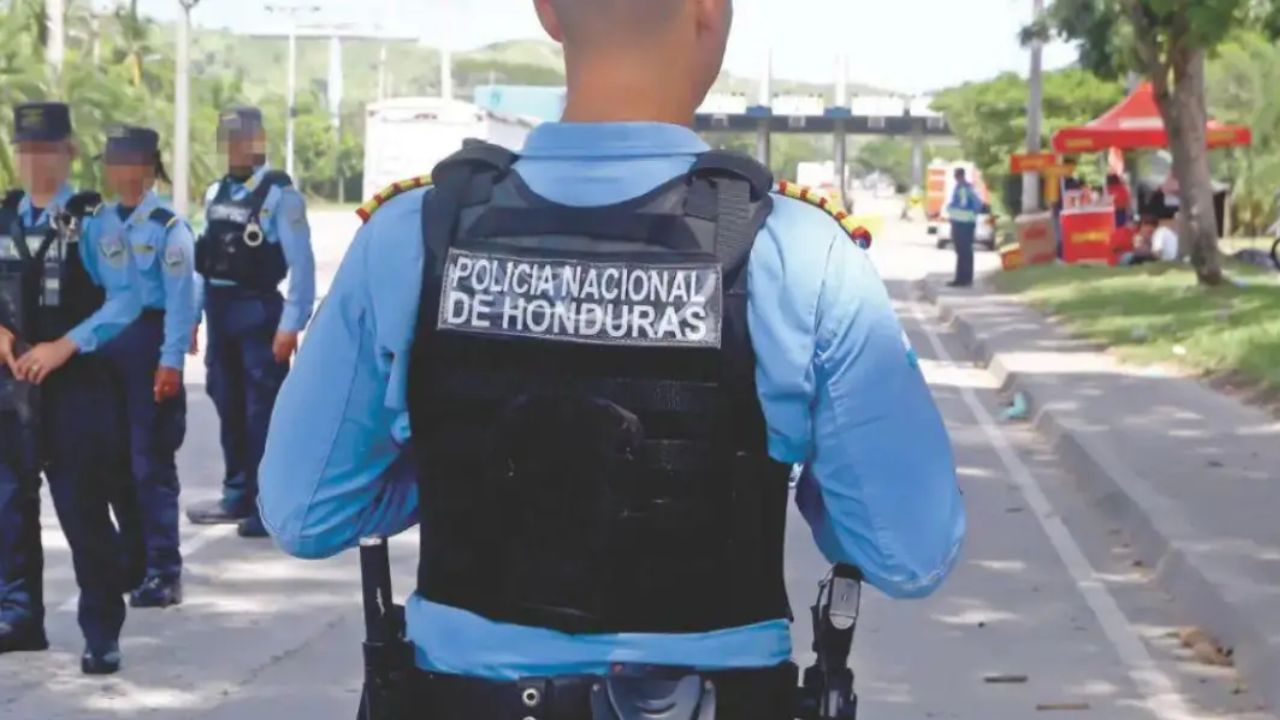 Así puede ser oficial de Policía: requisitos, documentos a presentar y fecha límite