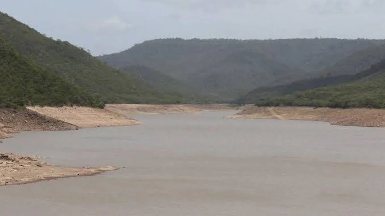Fenómeno del Niño alcanza récord histórico mientras embalses siguen a la baja