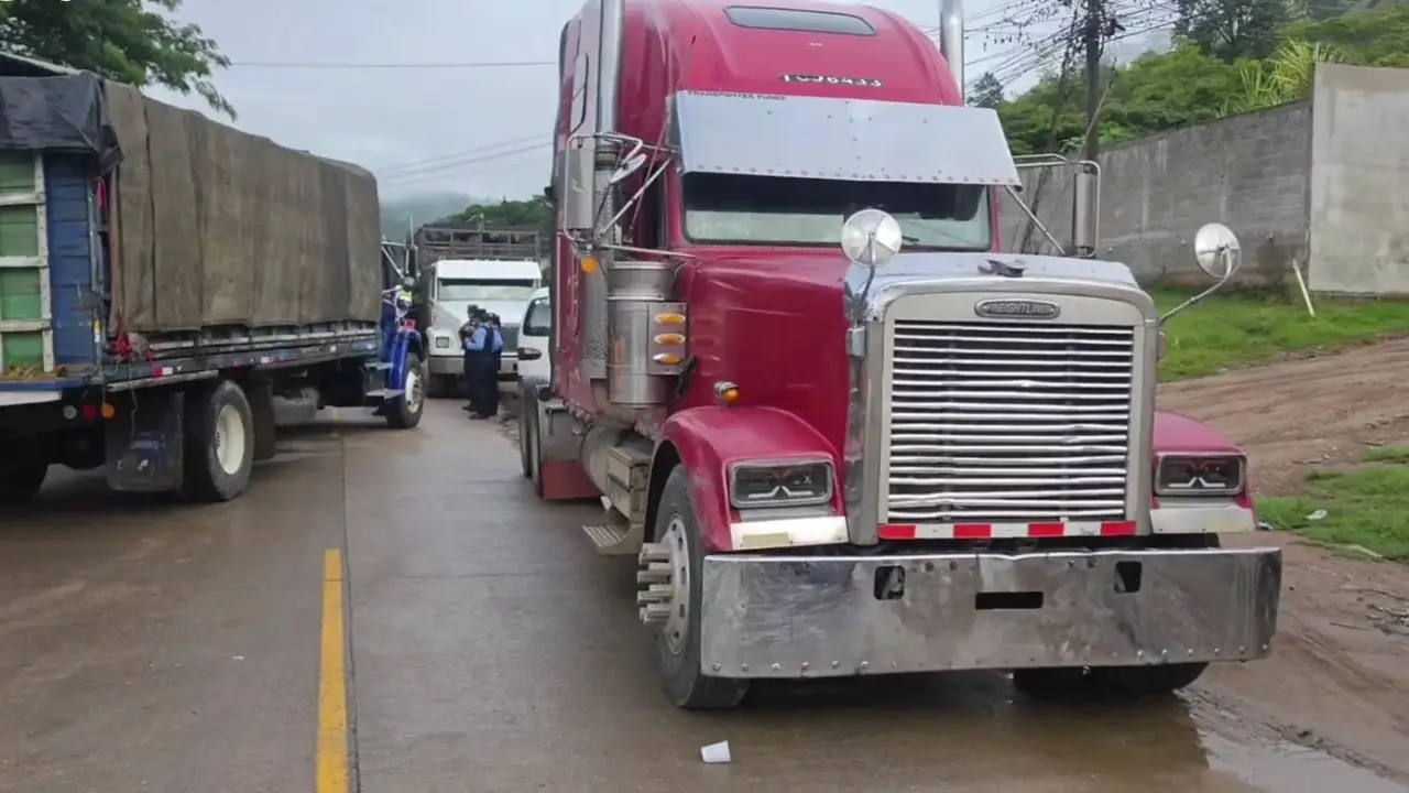 Transportistas amenazan con suspender suministro de combustible este miércoles