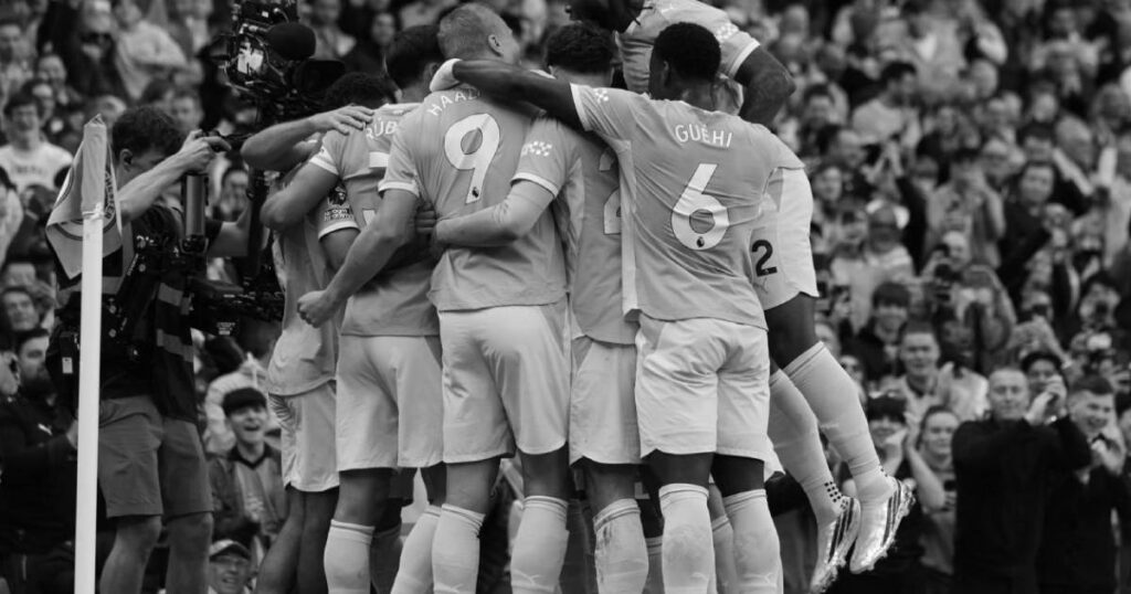 Premier le da golpe final al City: los castigos que recibirá el Manchester