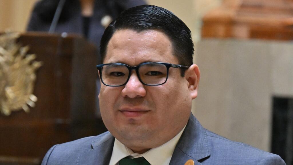 Bolivia detiene al fiscal general Roger Mariaca por presuntos vínculos con el narcotráfico: ABC del caso