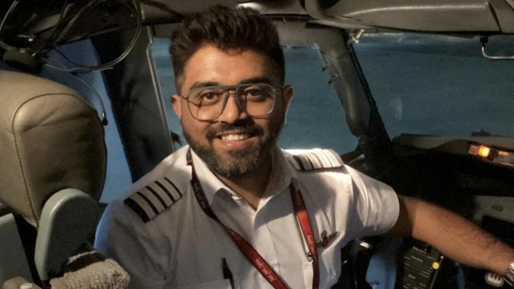 “Era mi última oportunidad”: el piloto indio relata cómo evitó la tragedia tras ser apuñalado