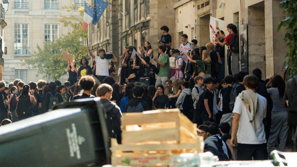 En directo: sindicatos se suman a protestas estudiantiles en Francia; convocan a agricultores