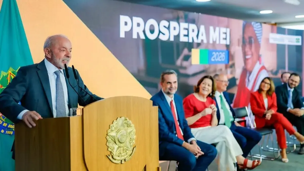 Lula anuncia condonación de deudas y medidas para microemprendedores en Brasil