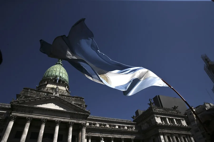 Argentina le ofrecerá ciudadanía a extranjeros a cambio de que aporten 350,000 dólares