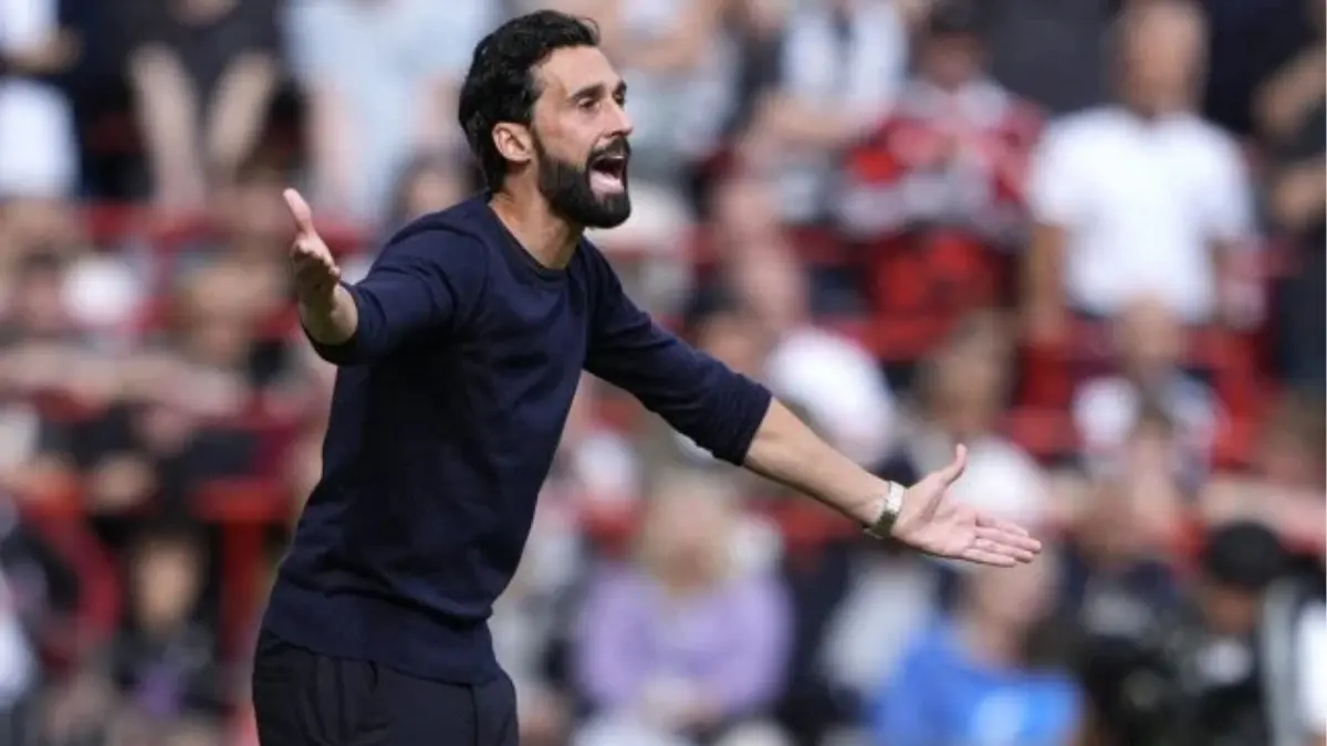 Álvaro Arbeloa recibe multa por sus críticas al arbitraje ante United