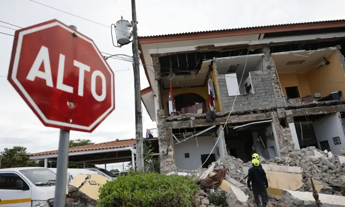 Colombia habilita siete aeropuertos por terremoto en Panamá