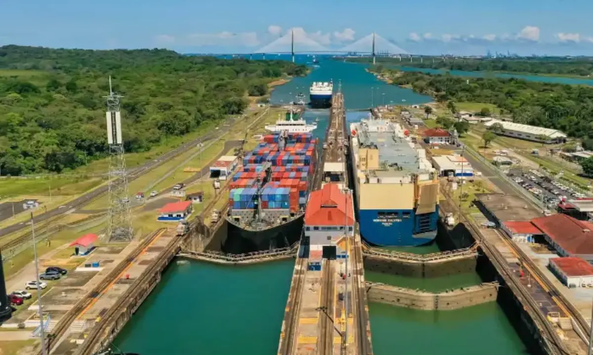 Canal de Panamá tras el sismo opera con total normalidad