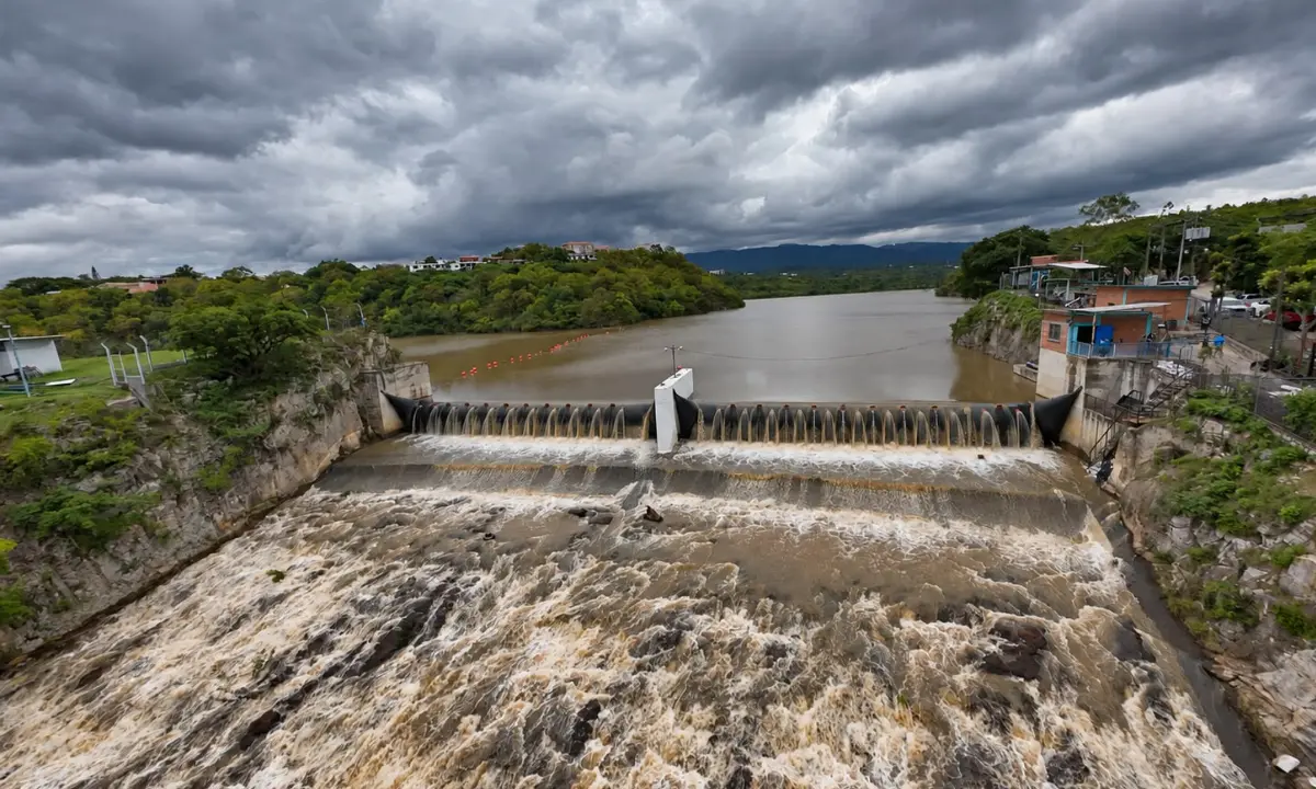 Reducen de 12 a 9 días la distribución de agua en la capital
