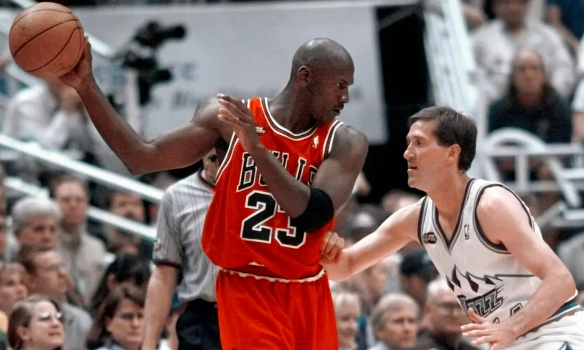 Camiseta de Michael Jordan se vende por $14 millones