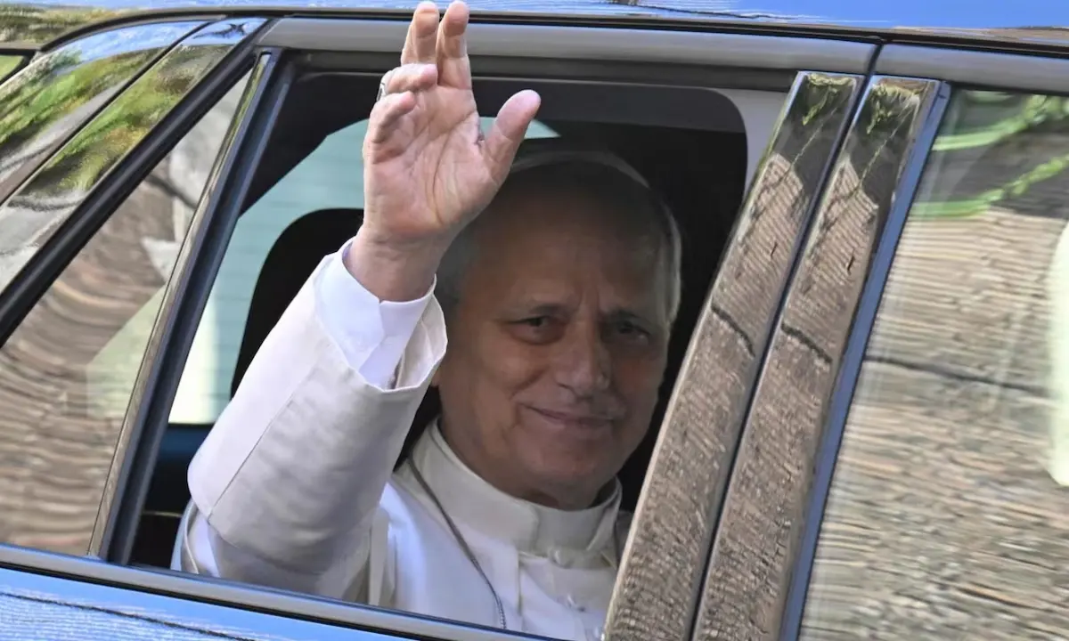 El Vaticano confirma el éxito de la cirugía del papa León XIV en Roma y ya se recupera en el Gemelli