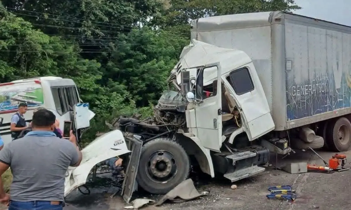 Requieren a chofer del bus que provocó trágico accidente en El Progreso