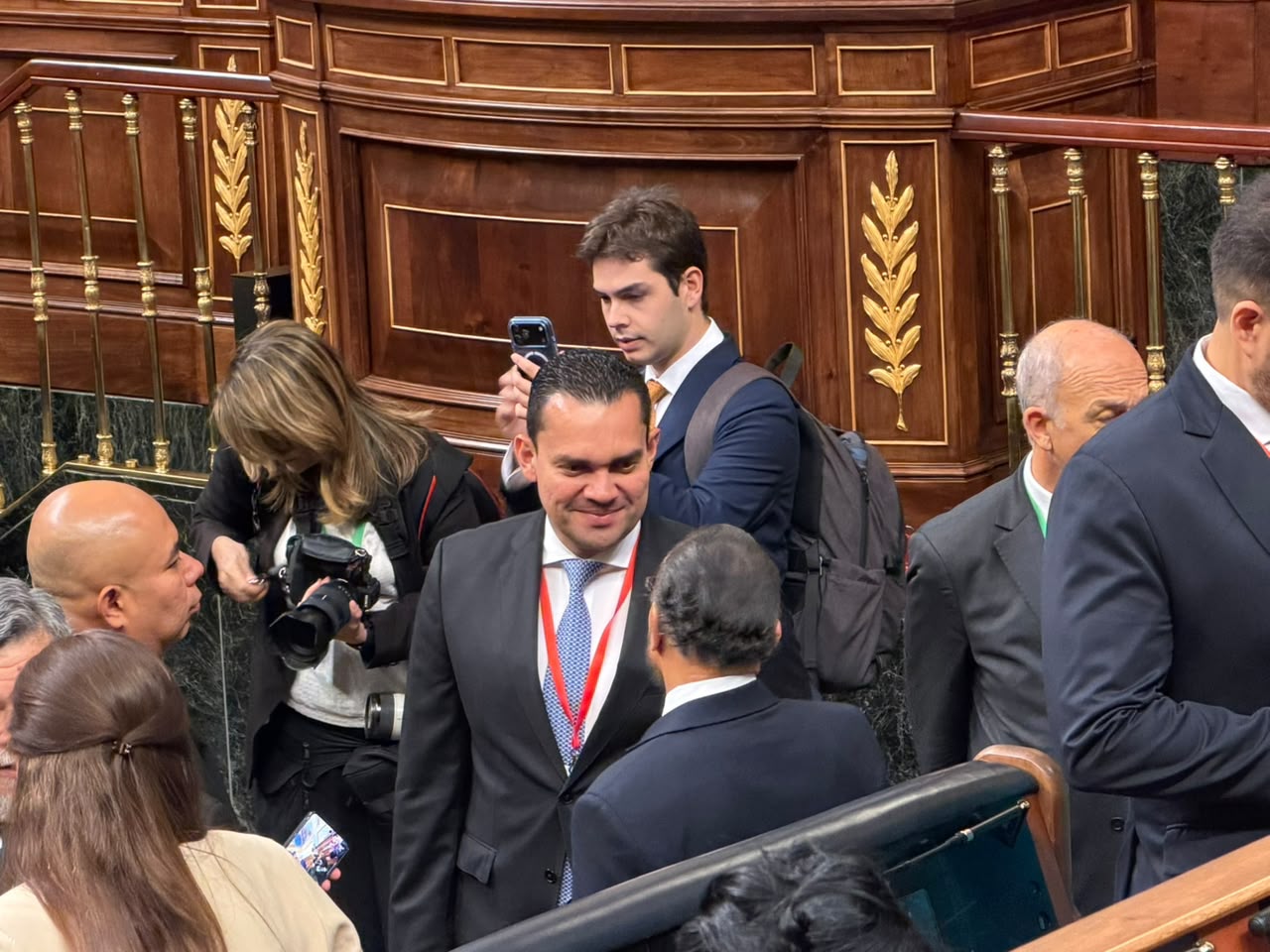 Zambrano participa en foro parlamentario iberoamericano en España
