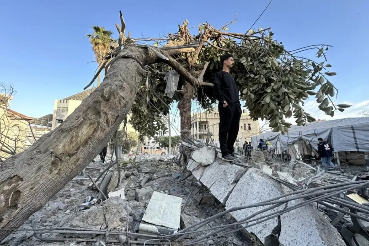 Hutíes denuncian bombardeos sauditas contra objetivos civiles en capital de Yemen