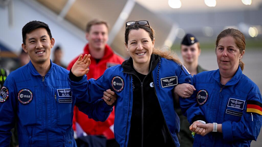 La astronauta francesa Sophie Adenot vuelve a la Tierra tras casi ocho meses en el espacio, un récord europeo