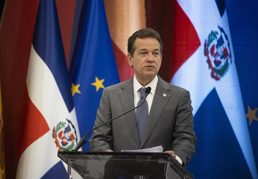 República Dominicana secunda línea de EE.UU. contra Nicaragua y cierra su embajada