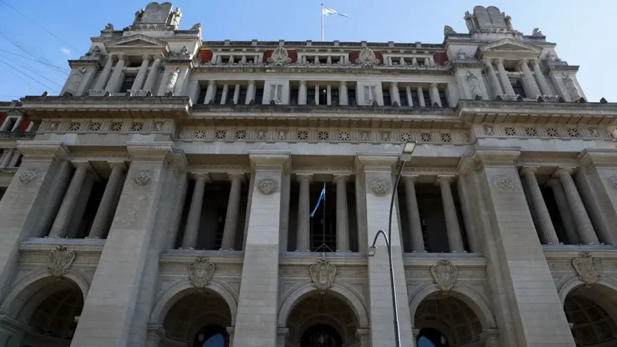 Corte Suprema de Argentina restauró temporalmente vigencia de Ley de Tierras