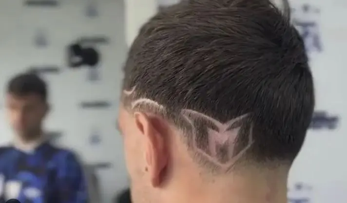 El corte de pelo que se hizo el Dibu Martínez en honor a Lionel Messi antes de su despedida con la selección argentina