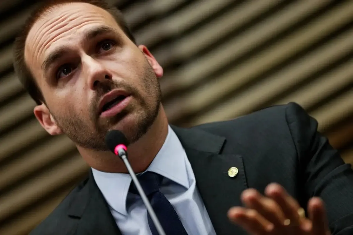 Supremo de Brasil decreta orden de arresto contra exdiputado Eduardo Bolsonaro
