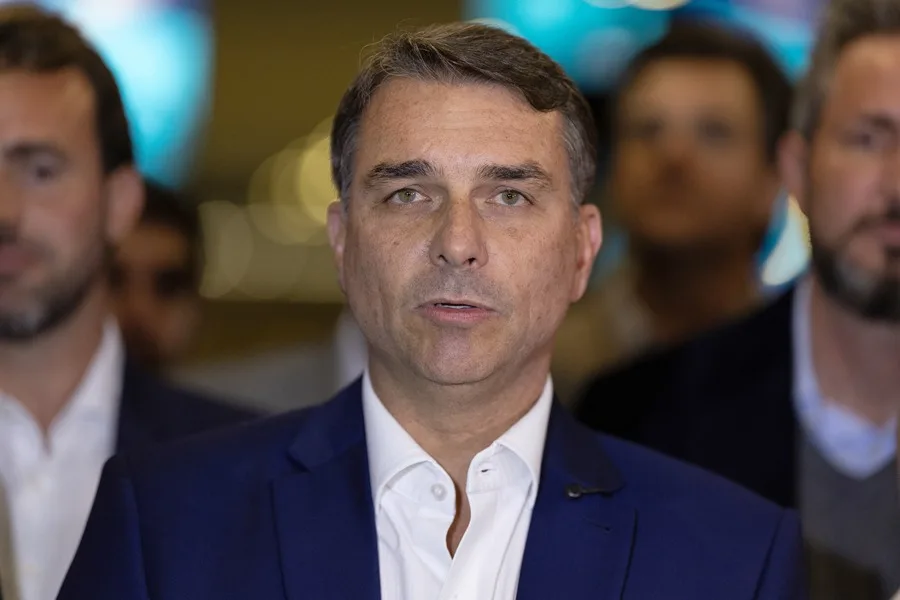 Bolsonaro confirma debate presidencial con Lula da Silva en Bandeirantes