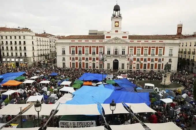 España: Justicia de Madrid frena desalojo de la acampada por la vivienda