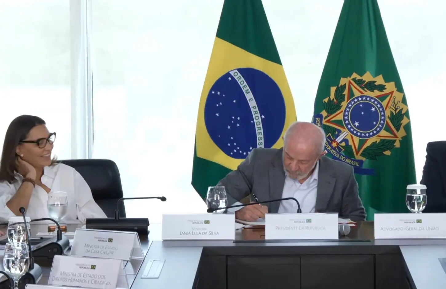 Lula aprueba subsidio para mujeres víctimas de violencia machista en Brasil