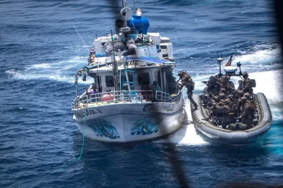 Justicia de Ecuador absuelve a pescadores de barcos bombardeados por EE.UU.