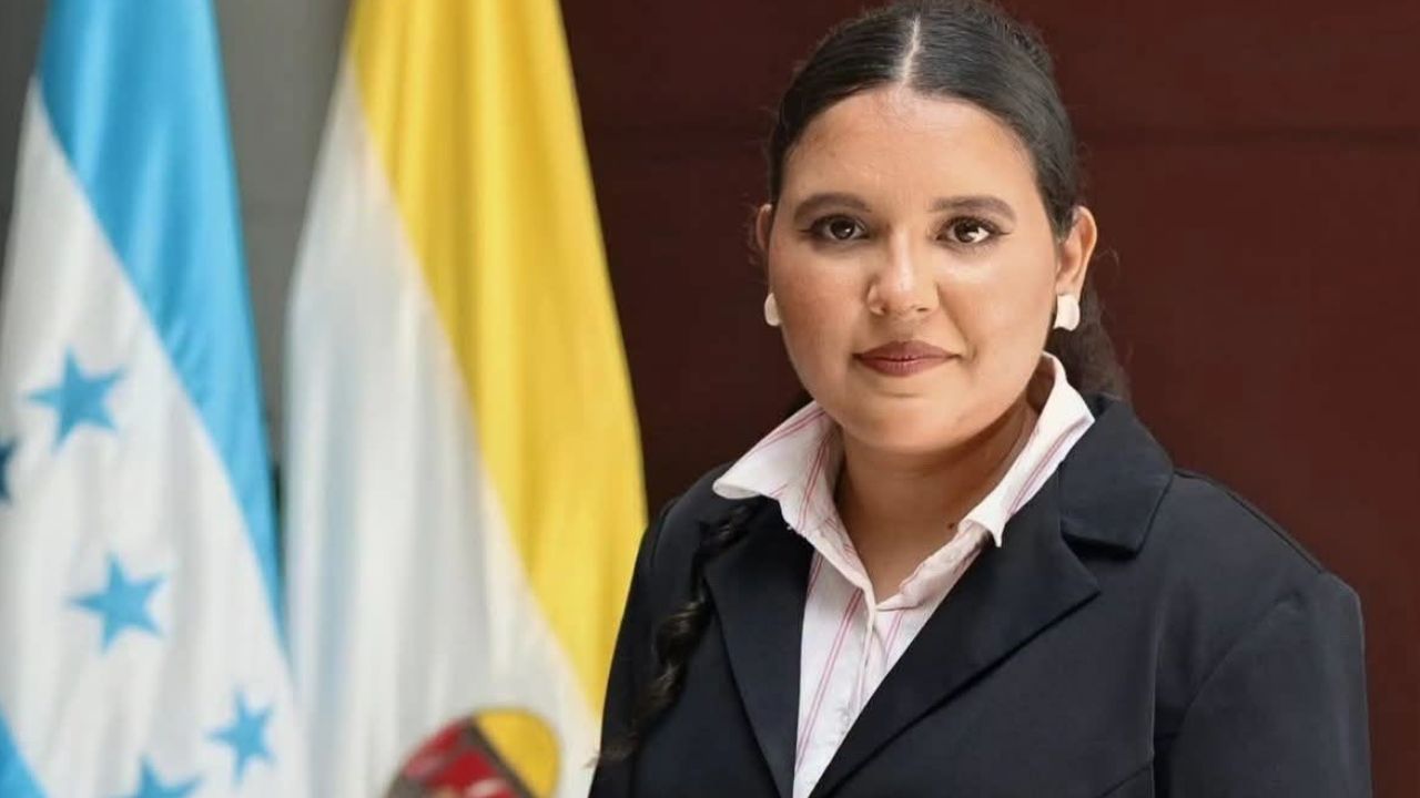 Damaris Morales, estudiante de la UNAH, gana por segundo año el premio Rubén Darío