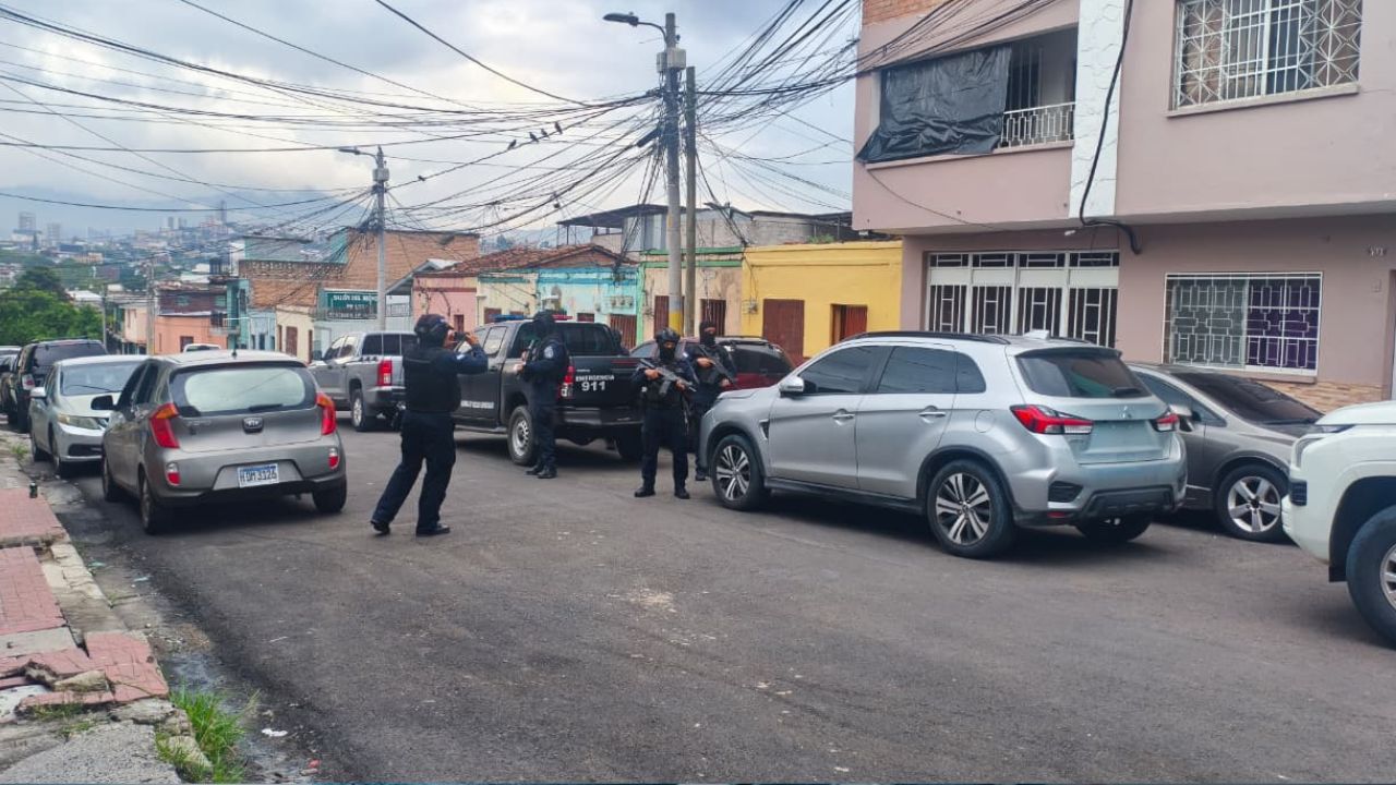 Cae supuesto cabecilla de la Pandilla 18 durante operativo en Comayagüela