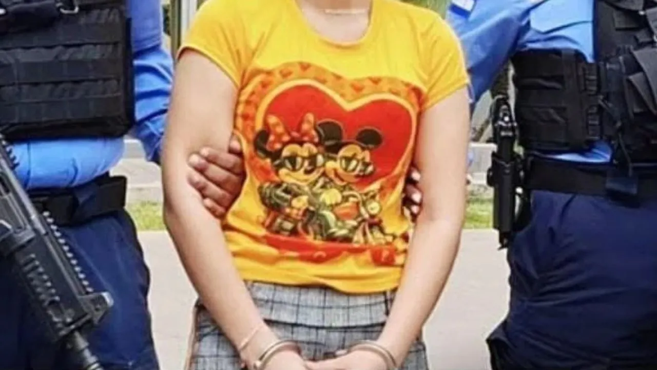 Mujer habría fingido dos secuestros con IA para sacarle dinero a su pareja