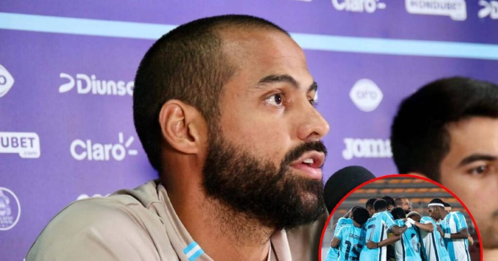 Menjívar pone el pecho a las balas: "Critíquenme a mí y dejen a los muchachos tranquilos"