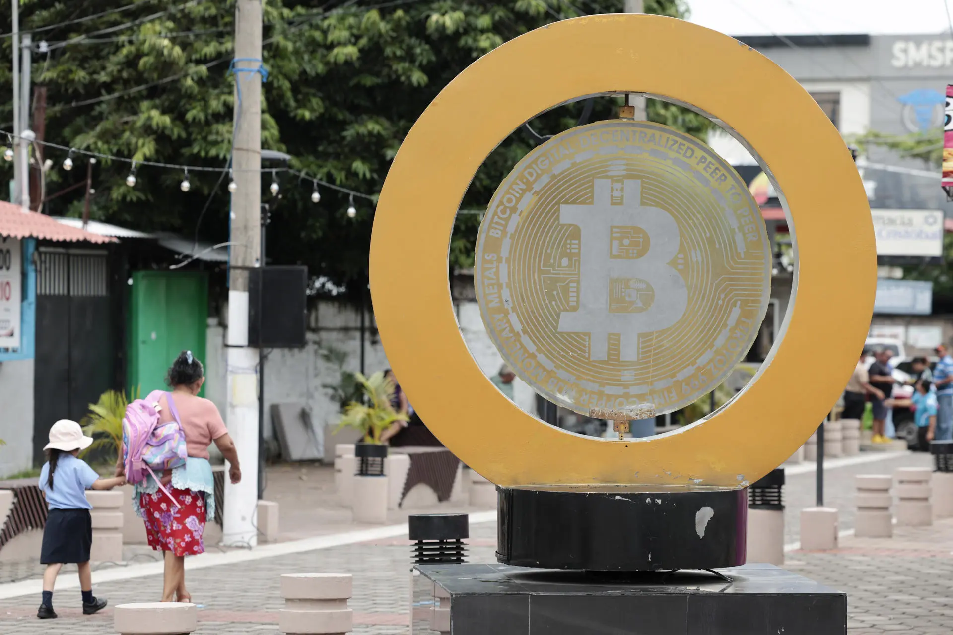 ONG denuncia sobre posible corrupción en la gestión de las reservas de bitcoin por parte del gobierno salvadoreño